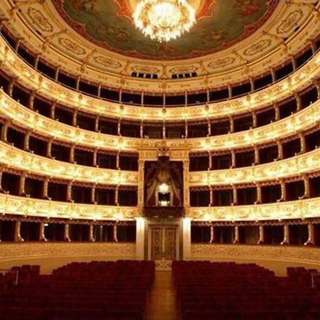 Delizioso Appartamento Cosy Ristrutturato Parma Kültér fotó