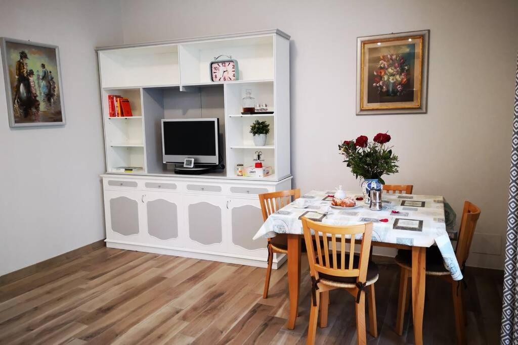 Delizioso Appartamento Cosy Ristrutturato Parma Kültér fotó