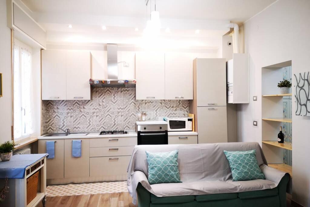 Delizioso Appartamento Cosy Ristrutturato Parma Kültér fotó